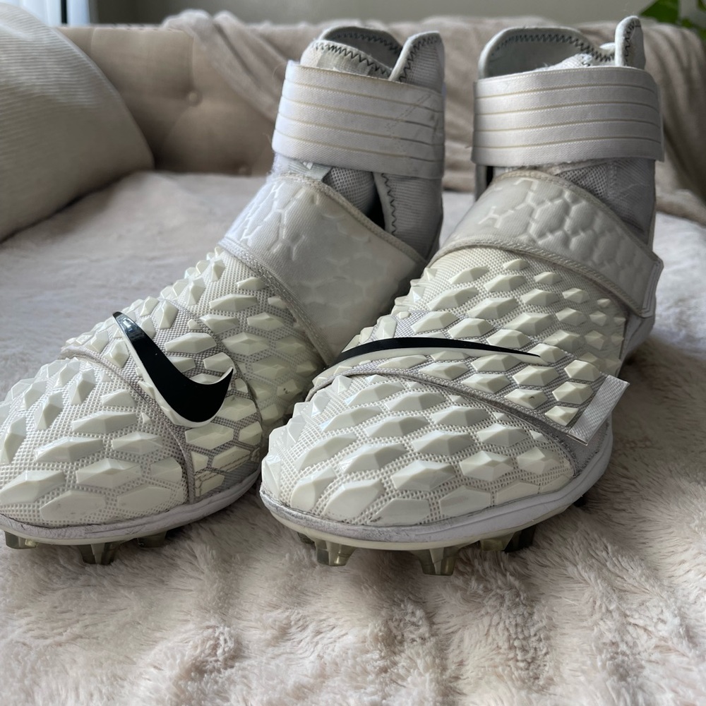 Nike Men's Force Savage Elite 2 Football Cleats